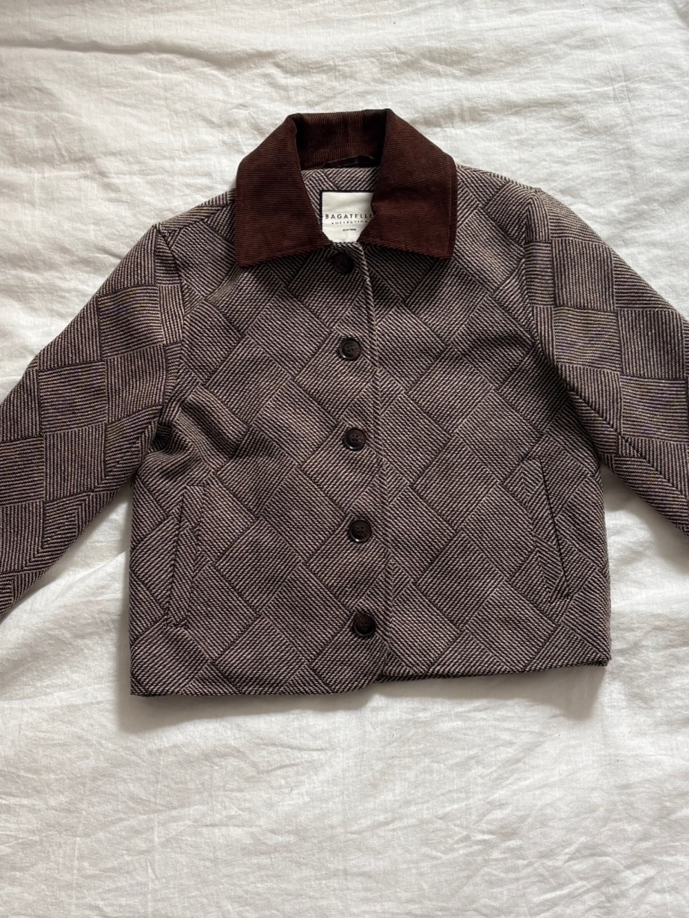 Cropped brown woven jacket
